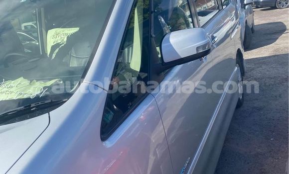 Buy Used Nissan Serena Other Car in Import - Dubai in Abaco Buy Used Nissan Serena Other Car in Import - Dubai in Abaco