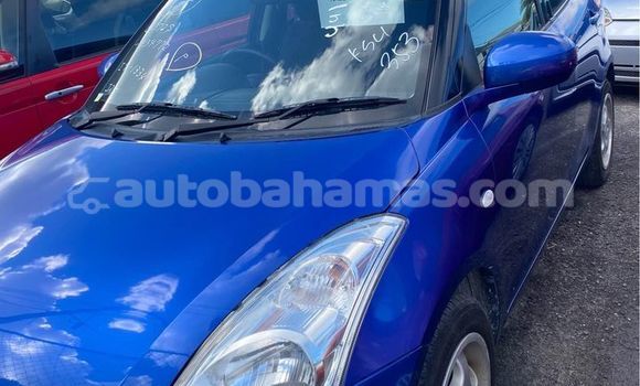 Buy Used Suzuki Swift Blue Car in Import - Dubai in Abaco