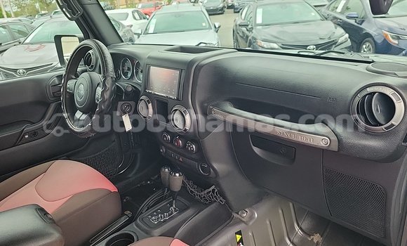 Buy Used Jeep Wrangler Silver Car in Marsh Harbour in Abaco Buy Used Jeep Wrangler Silver Car in Marsh Harbour in Abaco