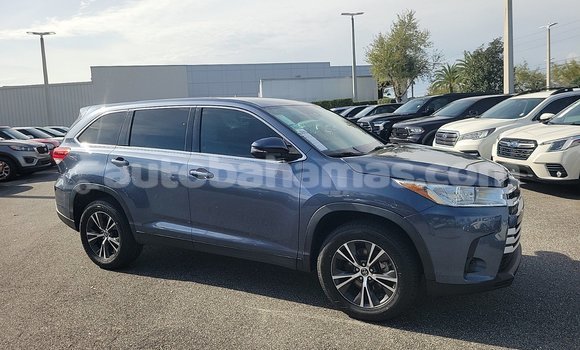 Buy Used Toyota Highlander Blue Car in Marsh Harbour in Abaco Buy Used Toyota Highlander Blue Car in Marsh Harbour in Abaco
