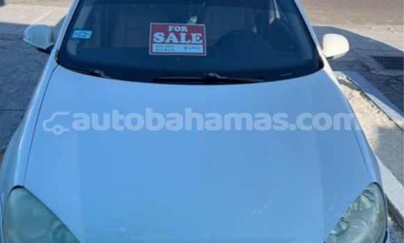 Buy Used Volkswagen Jetta White Car in Marsh Harbour in Abaco