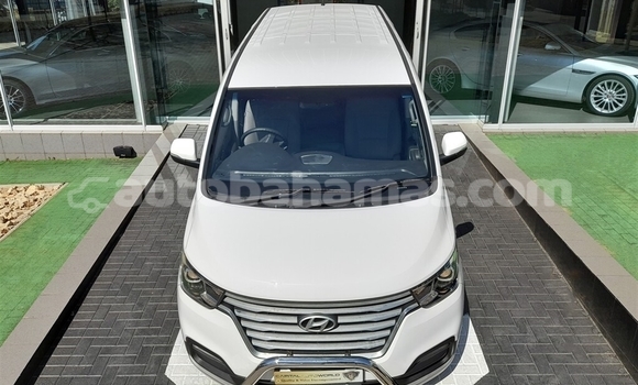 Buy Used Hyundai H200 White Car in Freetown in Eleuthera Buy Used Hyundai H200 White Car in Freetown in Eleuthera