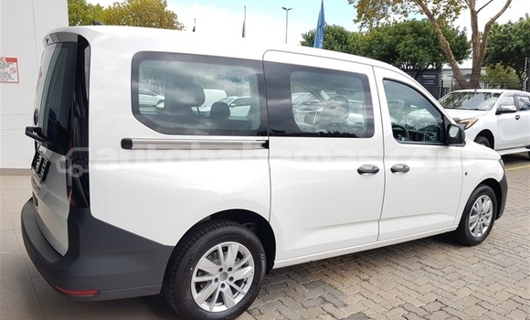 Buy Used Volkswagen Caddy White Car in Freetown in Eleuthera Buy Used Volkswagen Caddy White Car in Freetown in Eleuthera