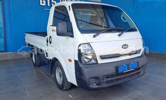 Buy Used Kia K7 White Car in Freetown in Eleuthera Buy Used Kia K7 White Car in Freetown in Eleuthera