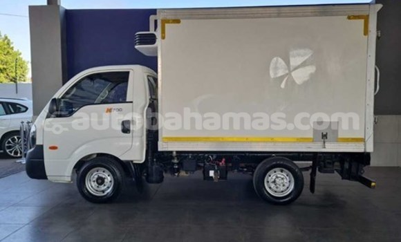 Buy Used Kia K7 White Car in Freetown in Eleuthera Buy Used Kia K7 White Car in Freetown in Eleuthera