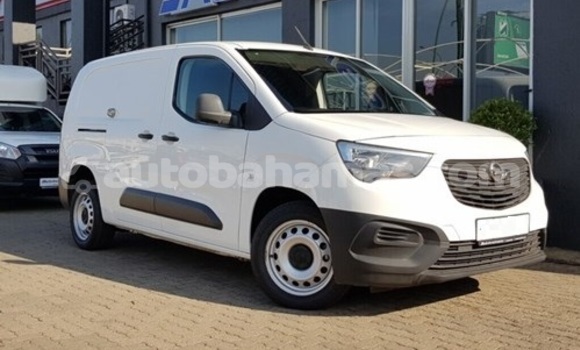 Buy Used Opel Combo White Car in Freetown in Eleuthera