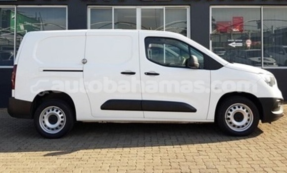 Buy Used Opel Combo White Car in Freetown in Eleuthera Buy Used Opel Combo White Car in Freetown in Eleuthera