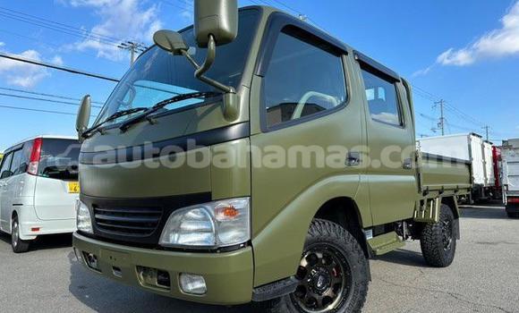 Buy Used Toyota TownAce Green Car in Import - Dubai in Abaco Buy Used Toyota TownAce Green Car in Import - Dubai in Abaco