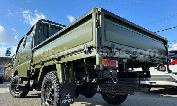 Buy Used Toyota TownAce Green Car in Import - Dubai in Abaco Buy Used Toyota TownAce Green Car in Import - Dubai in Abaco