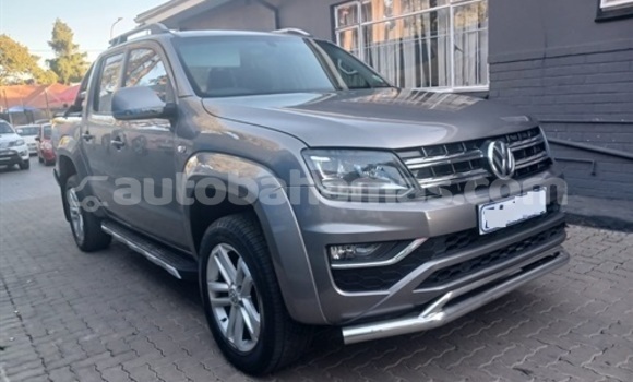 Buy Used Volkswagen Amarok Blue Car in Freetown in Eleuthera Buy Used Volkswagen Amarok Blue Car in Freetown in Eleuthera
