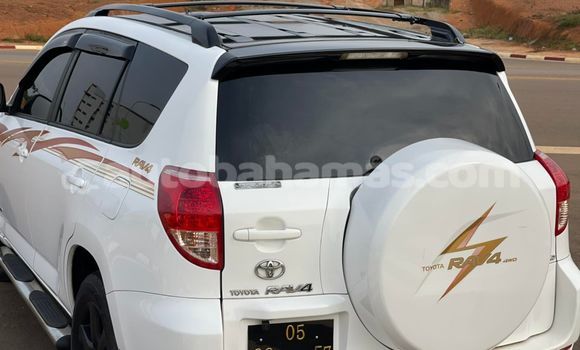 Buy Used Toyota RAV4 White Car in Freetown in Eleuthera Buy Used Toyota RAV4 White Car in Freetown in Eleuthera