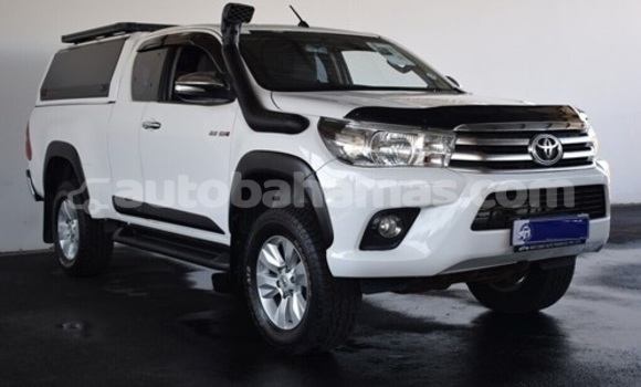 Buy Used Toyota Hilux White Car in Freetown in Eleuthera Buy Used Toyota Hilux White Car in Freetown in Eleuthera