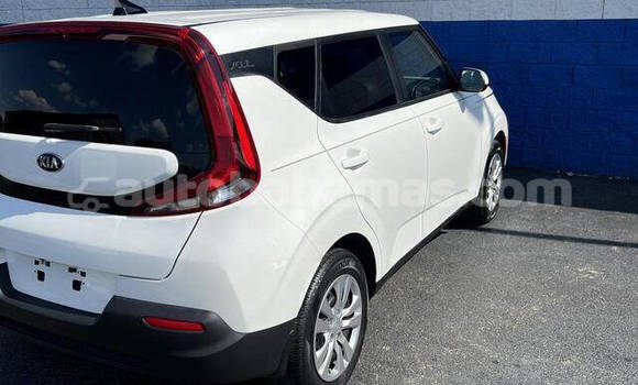 Buy Used Kia Soul White Car in Freetown in Eleuthera Buy Used Kia Soul White Car in Freetown in Eleuthera