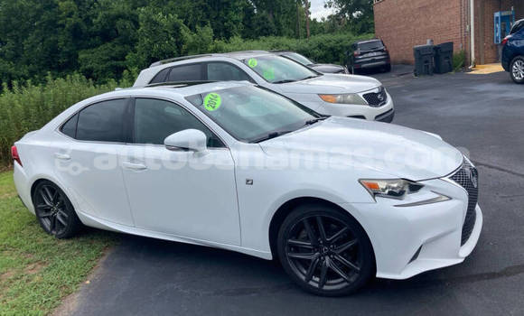 Buy Used Lexus IS 300 White Car in Freetown in Eleuthera Buy Used Lexus IS 300 White Car in Freetown in Eleuthera