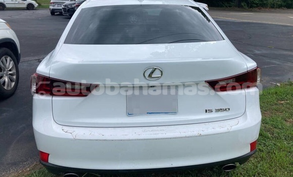 Buy Used Lexus IS 300 White Car in Freetown in Eleuthera Buy Used Lexus IS 300 White Car in Freetown in Eleuthera