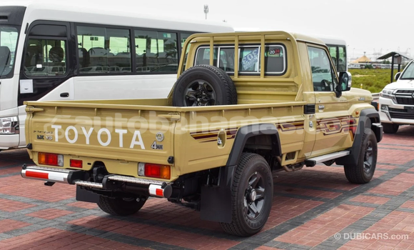 Buy New Toyota Land Cruiser Brown Car in Freetown in Eleuthera Buy New Toyota Land Cruiser Brown Car in Freetown in Eleuthera