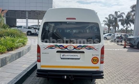 Buy Used Toyota Hiace White Car in Freetown in Eleuthera Buy Used Toyota Hiace White Car in Freetown in Eleuthera