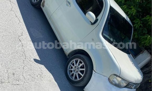 Buy Used Nissan Cube White Car in Marsh Harbour in Abaco Buy Used Nissan Cube White Car in Marsh Harbour in Abaco
