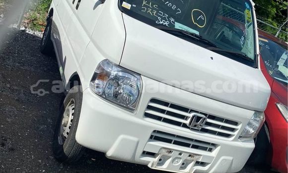 Buy Used Mini Countryman White Car in Import - Dubai in Abaco