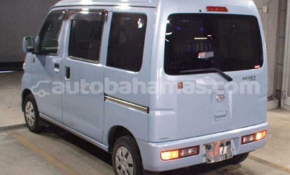 Buy Used Daihatsu Hijet Blue Car in Coopers Town in Abaco Buy Used Daihatsu Hijet Blue Car in Coopers Town in Abaco