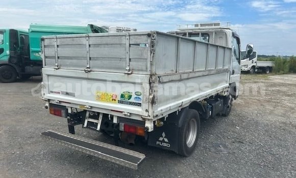 Buy Used Mitsubishi L400 White Truck in Andros Town in Andros Buy Used Mitsubishi L400 White Truck in Andros Town in Andros