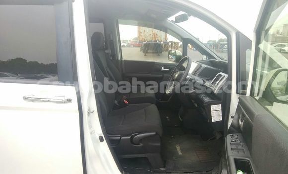 Buy Used Honda Stepwgn White Car in Marsh Harbour in Abaco Buy Used Honda Stepwgn White Car in Marsh Harbour in Abaco