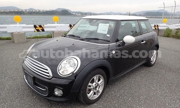 Buy Used Mini Cooper Black Car in Import - Dubai in Abaco