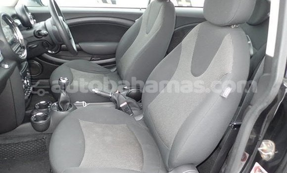 Buy Used Mini Cooper Black Car in Import - Dubai in Abaco Buy Used Mini Cooper Black Car in Import - Dubai in Abaco