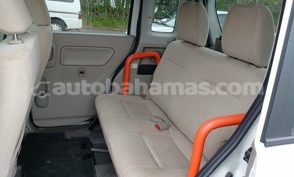 Buy Used Suzuki Spacia White Car in Import - Dubai in Abaco Buy Used Suzuki Spacia White Car in Import - Dubai in Abaco