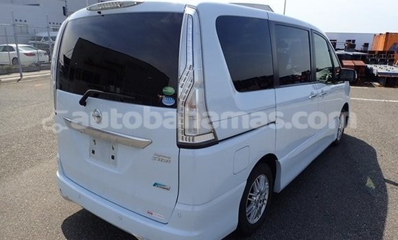 Buy Used Nissan Serena White Car in Coopers Town in Abaco Buy Used Nissan Serena White Car in Coopers Town in Abaco