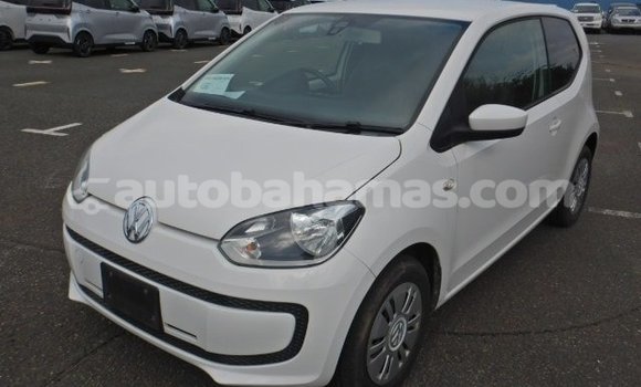 Buy Used Volkswagen up! White Car in Import - Dubai in Abaco