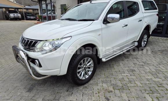 Buy Used Mitsubishi L200 White Car in Freetown in Eleuthera Buy Used Mitsubishi L200 White Car in Freetown in Eleuthera