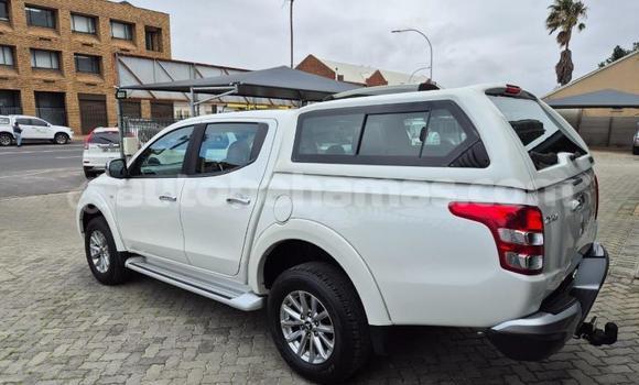 Buy Used Mitsubishi L200 White Car in Freetown in Eleuthera Buy Used Mitsubishi L200 White Car in Freetown in Eleuthera