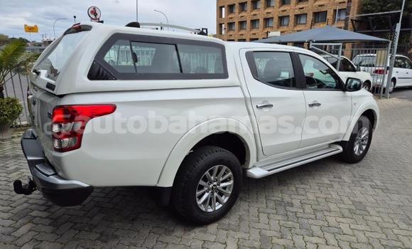 Buy Used Mitsubishi L200 White Car in Freetown in Eleuthera Buy Used Mitsubishi L200 White Car in Freetown in Eleuthera