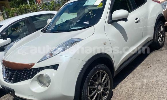 Buy Used Nissan Juke White Car in Nicholls Town in Andros