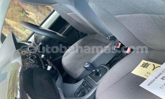 Buy Used Volkswagen up! White Car in Pirates Well in Mayaguana Buy Used Volkswagen up! White Car in Pirates Well in Mayaguana