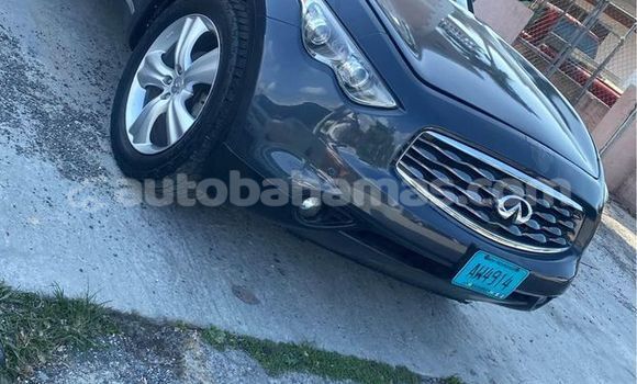 Buy Used Infiniti I Black Car in Marsh Harbour in Abaco
