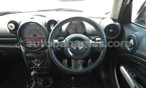 Buy Used Mini Cooper S clubman White Car in Import - Dubai in Abaco Buy Used Mini Cooper S clubman White Car in Import - Dubai in Abaco
