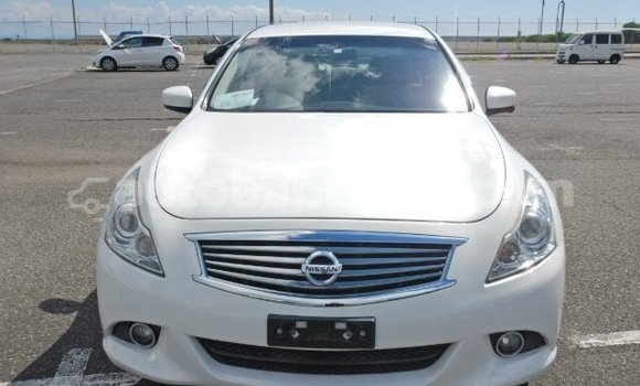 Buy Used Nissan Skyline White Car in Marsh Harbour in Abaco Buy Used Nissan Skyline White Car in Marsh Harbour in Abaco
