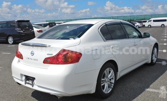 Buy Used Nissan Skyline White Car in Marsh Harbour in Abaco Buy Used Nissan Skyline White Car in Marsh Harbour in Abaco
