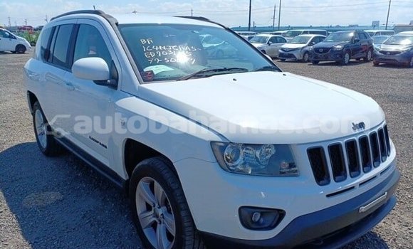 Buy Used Jeep Compass White Car in Marsh Harbour in Abaco