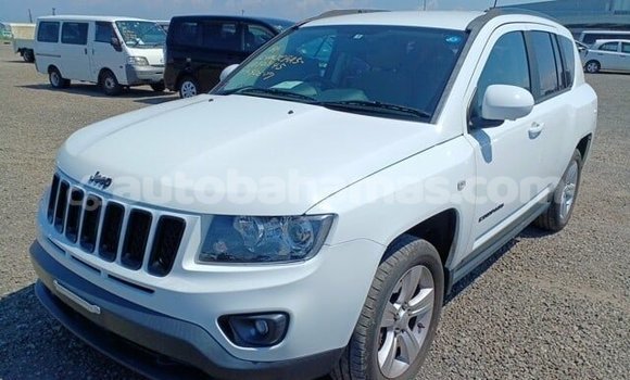 Buy Used Jeep Compass White Car in Marsh Harbour in Abaco Buy Used Jeep Compass White Car in Marsh Harbour in Abaco