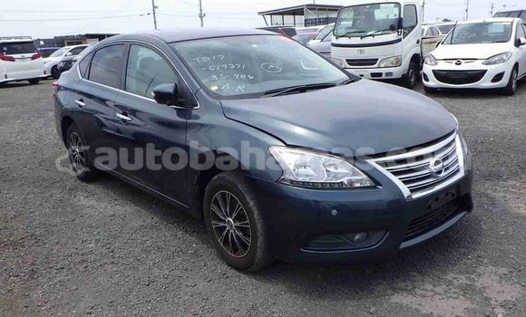 Buy Used Nissan Sylphy Black Car in Marsh Harbour in Abaco