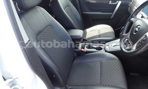 Buy Used Chevrolet Captiva White Car in Coopers Town in Abaco Buy Used Chevrolet Captiva White Car in Coopers Town in Abaco