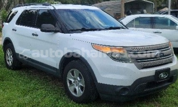 Buy Used Ford Explorer White Car in Import - Dubai in Abaco Buy Used Ford Explorer White Car in Import - Dubai in Abaco