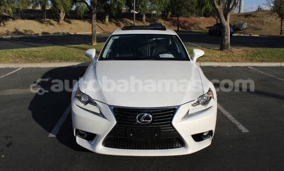Buy Used Lexus IS White Car in Coopers Town in Abaco Buy Used Lexus IS White Car in Coopers Town in Abaco