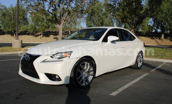 Buy Used Lexus IS White Car in Coopers Town in Abaco Buy Used Lexus IS White Car in Coopers Town in Abaco