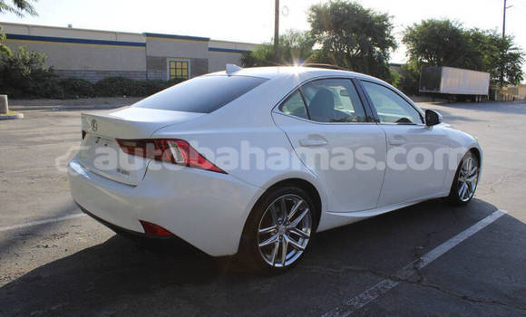 Buy Used Lexus IS White Car in Coopers Town in Abaco Buy Used Lexus IS White Car in Coopers Town in Abaco