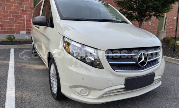 Buy Used Mercedes-Benz Vito White Car in Freetown in Eleuthera Buy Used Mercedes-Benz Vito White Car in Freetown in Eleuthera
