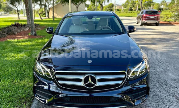 Buy Used Mercedes-Benz E–Class Blue Car in Freetown in Eleuthera Buy Used Mercedes-Benz E–Class Blue Car in Freetown in Eleuthera